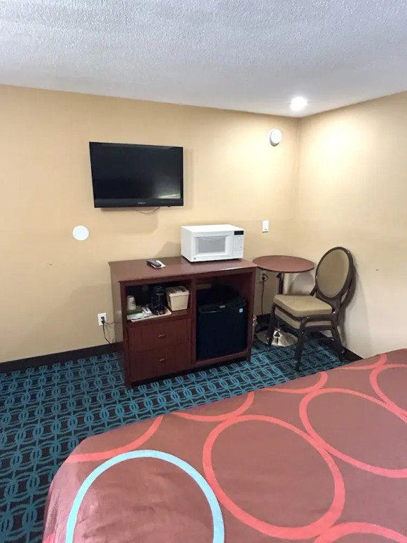 The Villager Motel