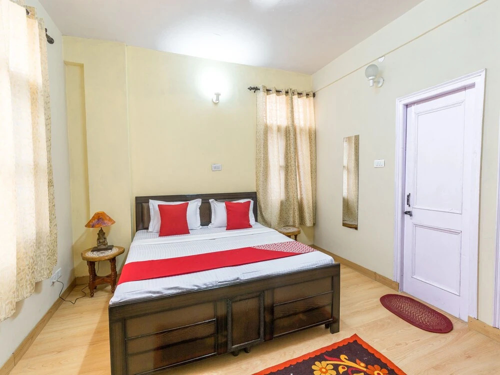 OYO 12689 Home 2BHK Himuda Kasumpti