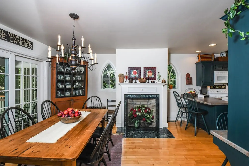 Quiet Retreat 4 Bedroom House