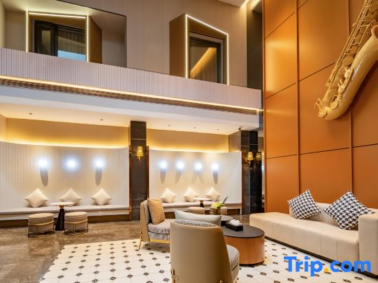 Homeinn Plus Hotel (Shenzhen Shiyan Subway Station)