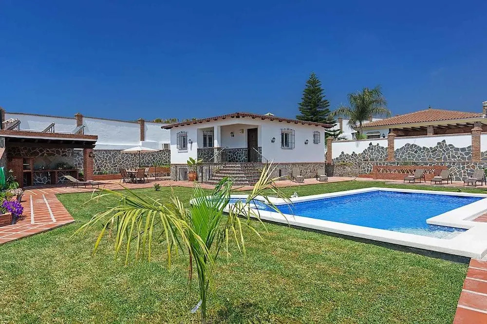 Villa Antonio Nerja by Ruralidays
