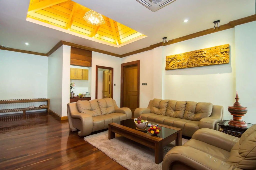 Hotel Shwe Pyi Thar