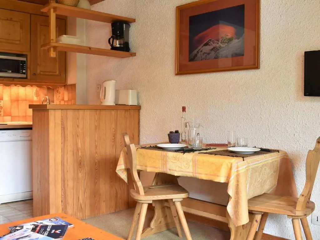 Appartement Méribel, 1 pièce, 4 personnes - FR-1-180-10