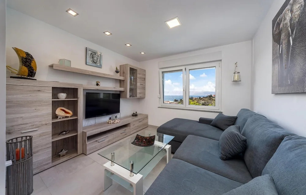 Awesome Home in Novi Vinodolski with Hot Tub & 2 Bedrooms