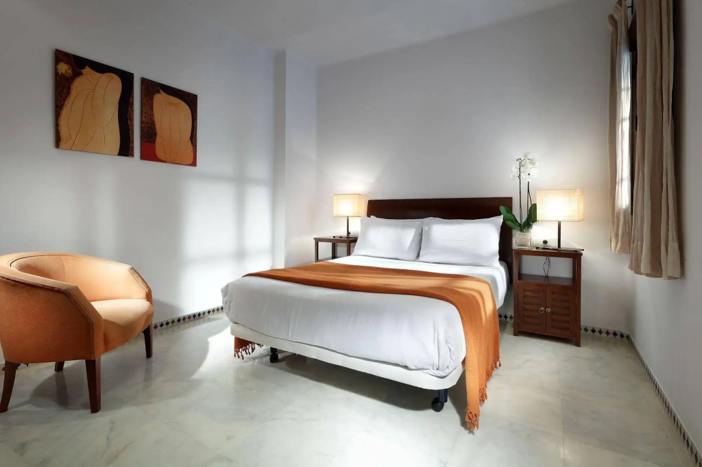 Apartamentos Patios De Alcántara