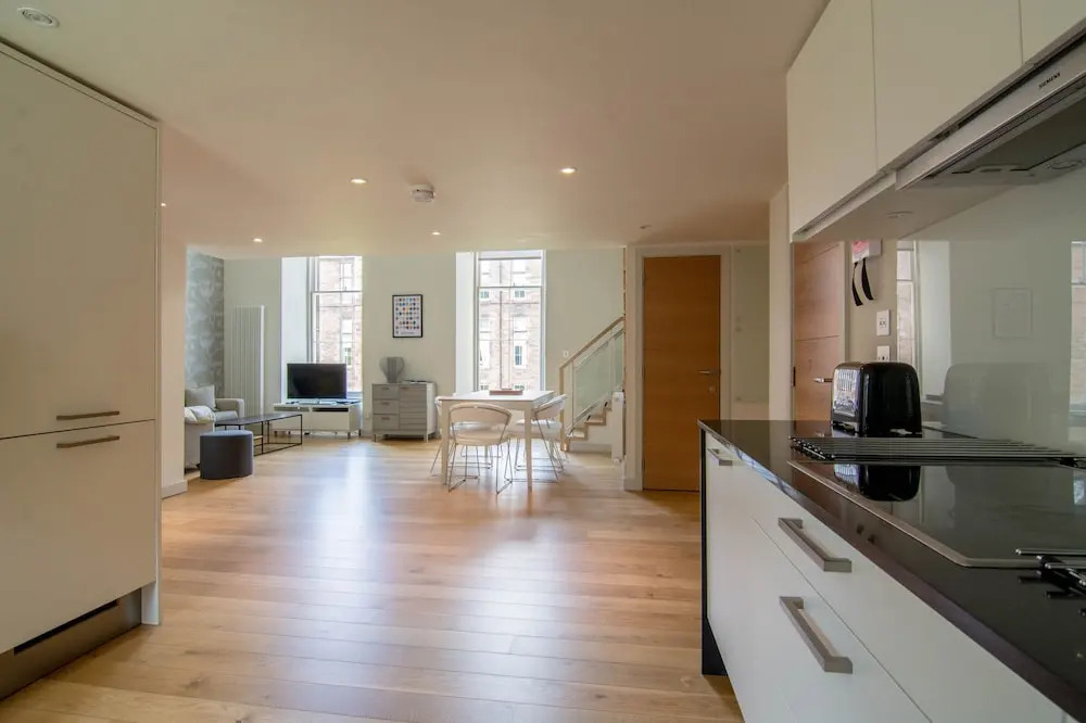 424 - Simpson's Loan Duplex Apartment