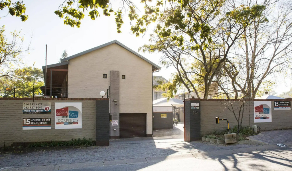 Ons Dorpshuis Guesthouse