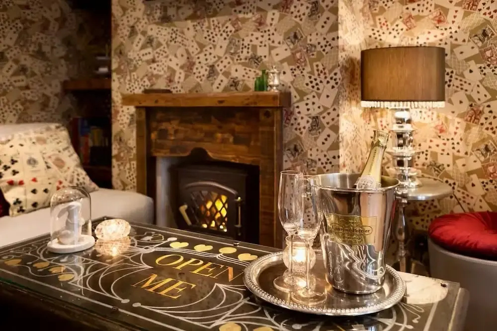 Looking Glass Cottage