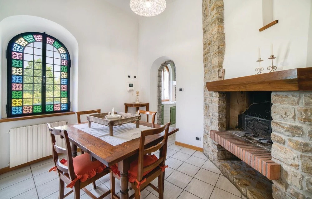 Nice Home In Camaiore Lu