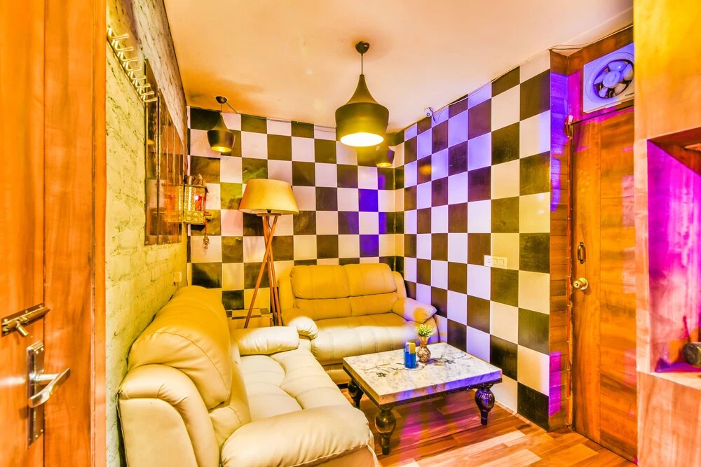 The Townhouse By FabHotel