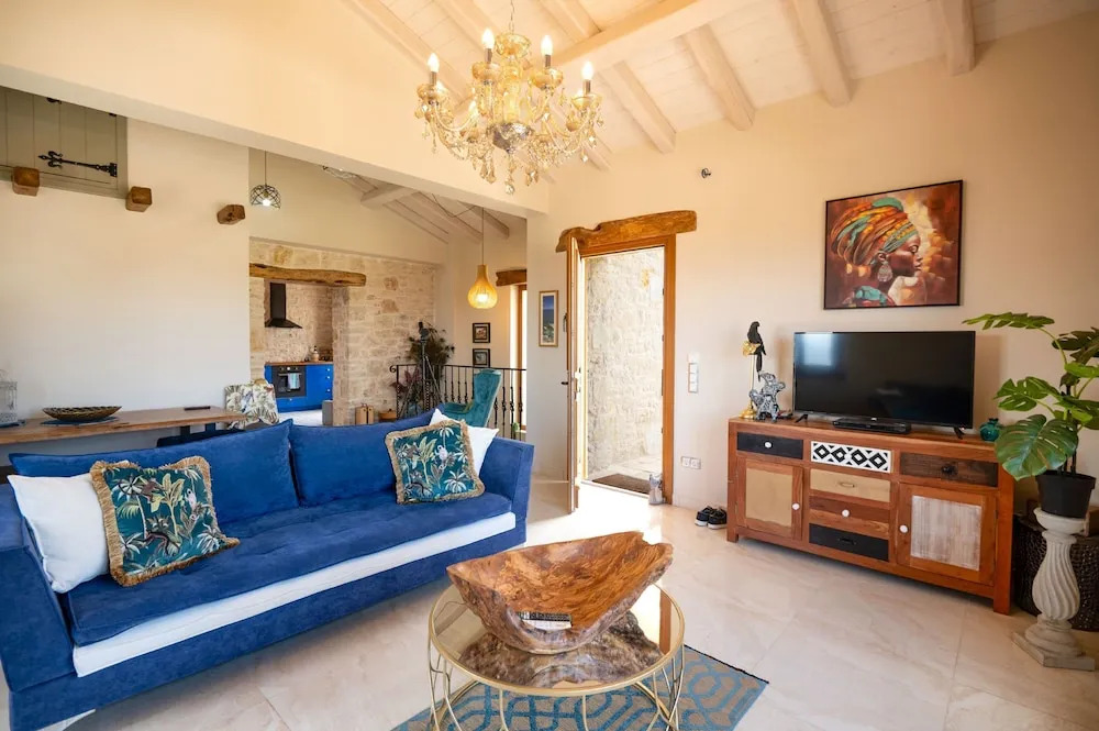 Bee Tree Villa