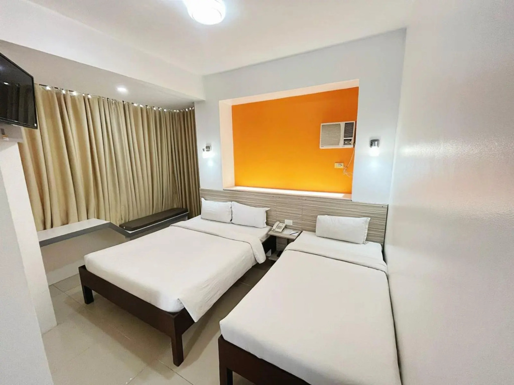 Travelbee Business Inn