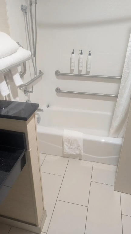Fairfield Inn & Suites by Marriott Detroit Troy