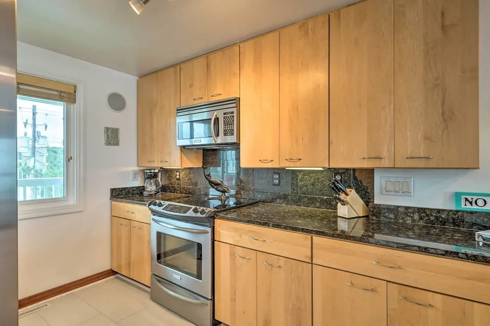 Ocean Dunes Kure Beach Condo w/ Balcony & Pool