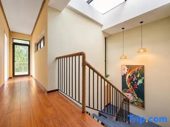 Huamanxi Homestay (Zhujiajiao Puxiang Road)