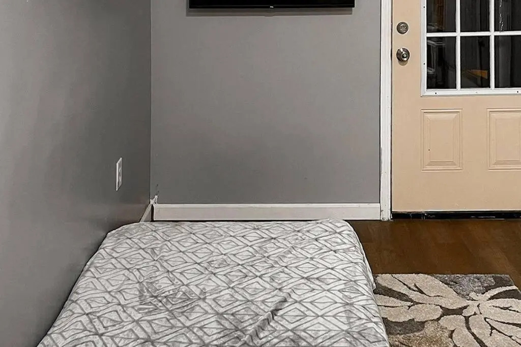 Adorable Studio in SF, near Daly City BART