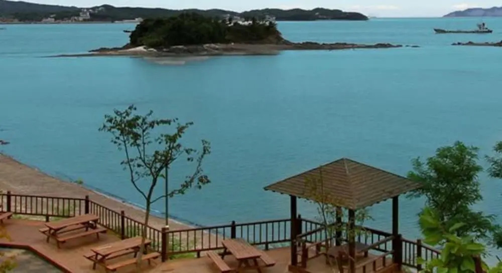 Yeongheungdowith Haejigae Pension
