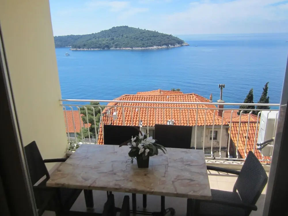 Majkovica Apartment