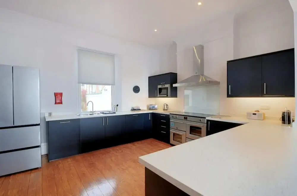 7 Seafield Road
