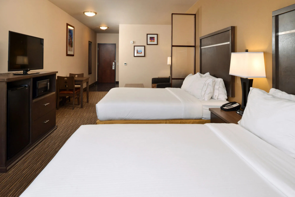 Holiday Inn Express & Suites Globe by IHG