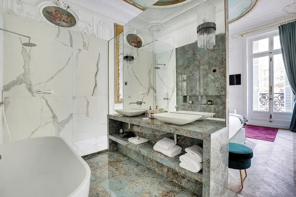 Exceptional Property - 4br/12p - Parc Monceau