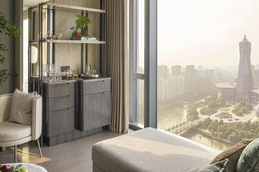Four Seasons Hotel Hangzhou at Hangzhou Centre