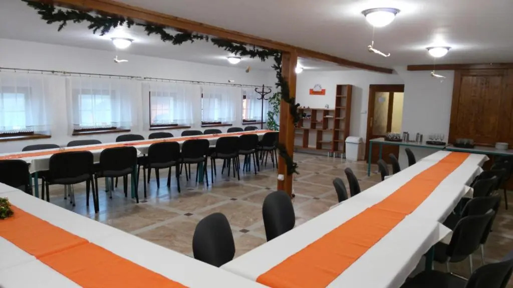 Podřipská Farma
