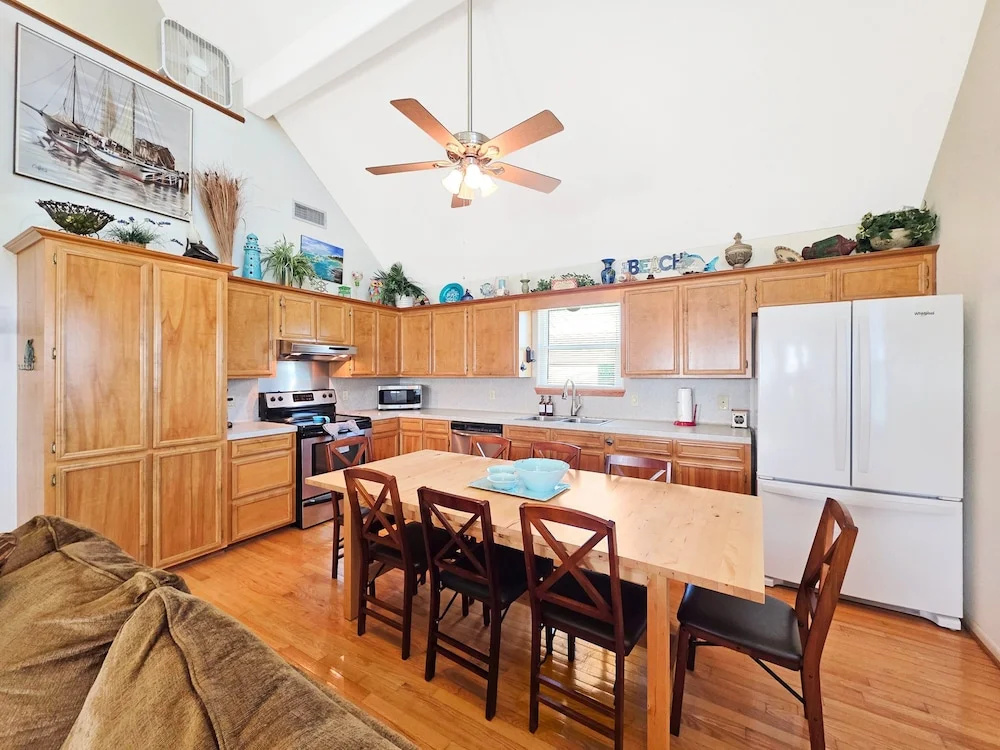 Beachy Keen 3 Bedroom Home