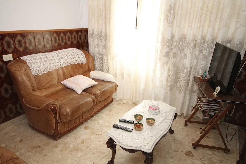 House - 5 Bedrooms with Sea views - 107775