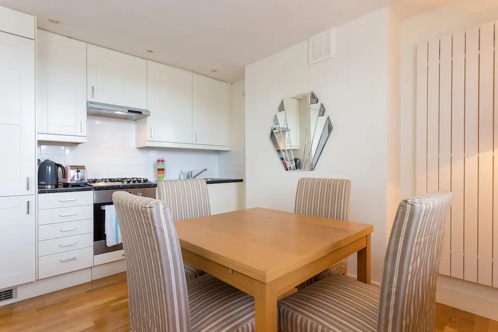1 Bedroom Apartment in Maida Vale With Terrace
