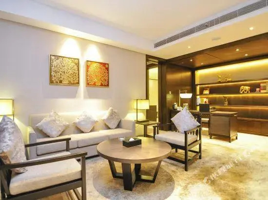 Rising Hot Spring Resort Kunming