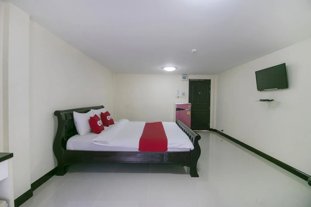 Sunee Place Hotel by OYO
