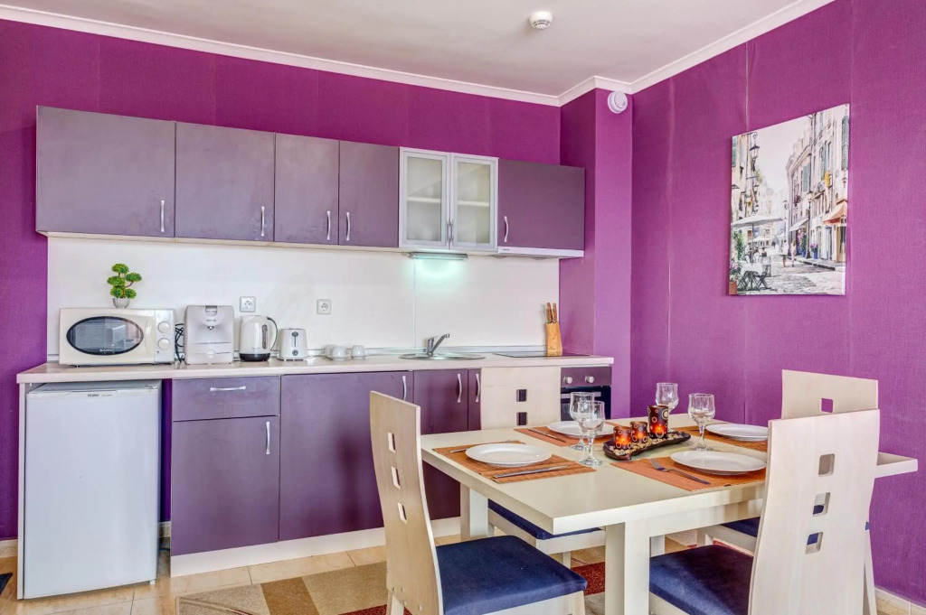 Colorful 2BD Apartment with Indoor Fireplace and Mountain View