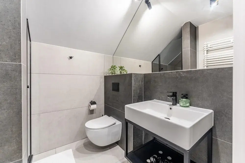 Comfortable Apartment With Balcony, Pool, Sauna