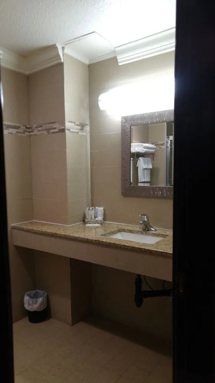 Luxury First Hotel
