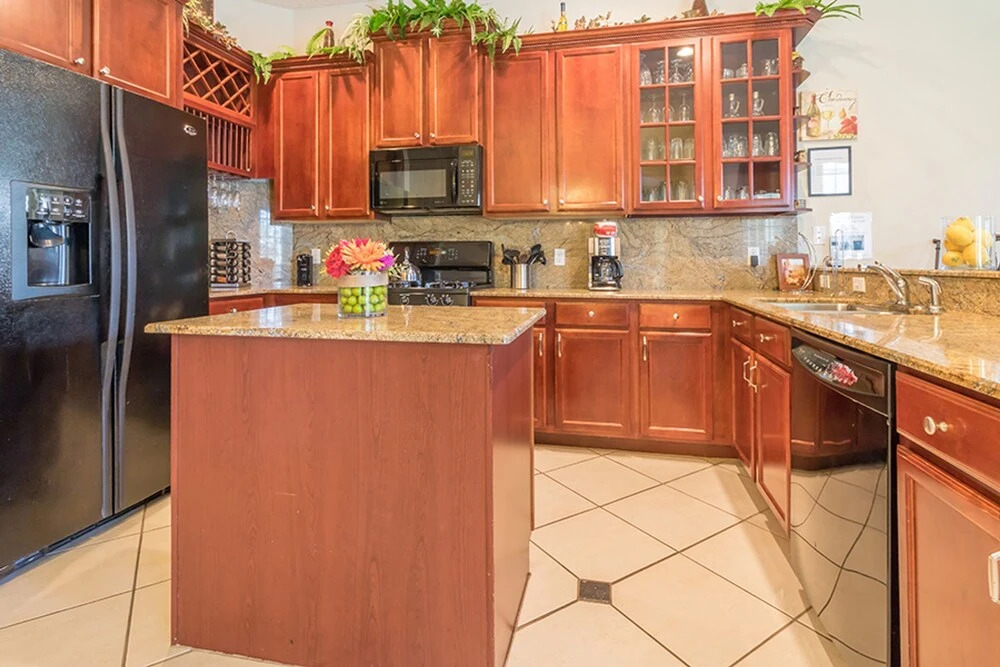 7950 Sea Pearl Circle