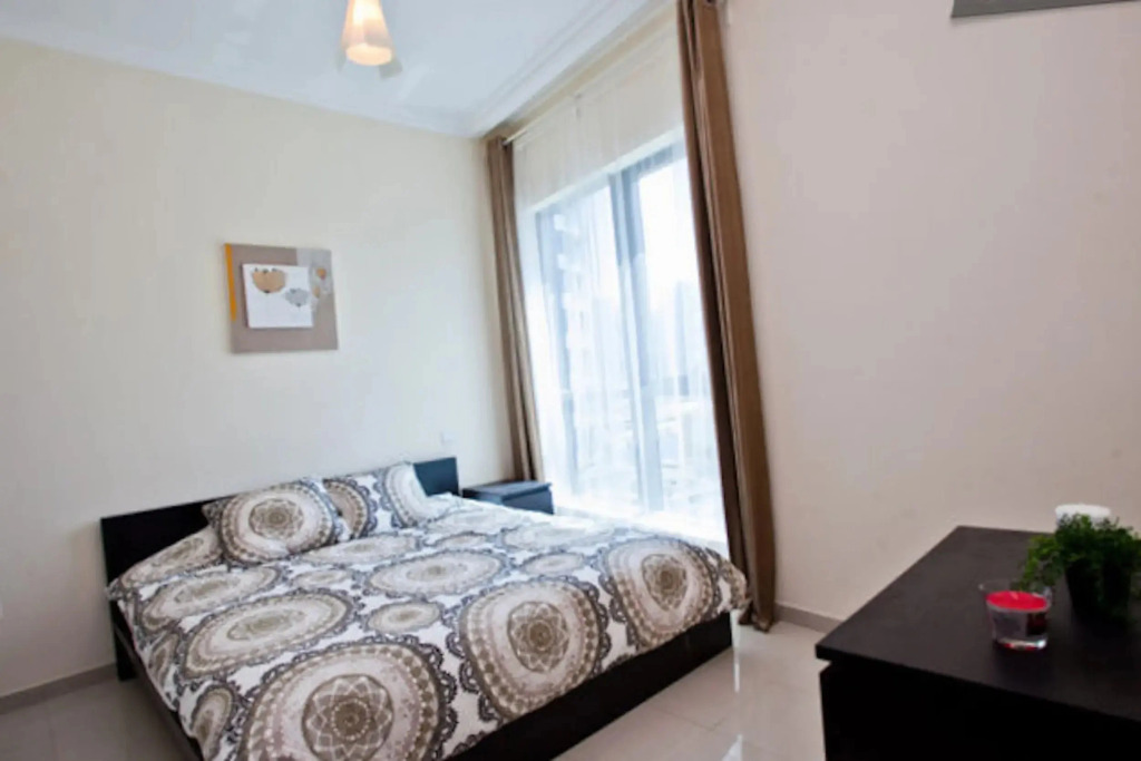 Апартаменты 1BR Dubai Marina View 7 Min from Beach