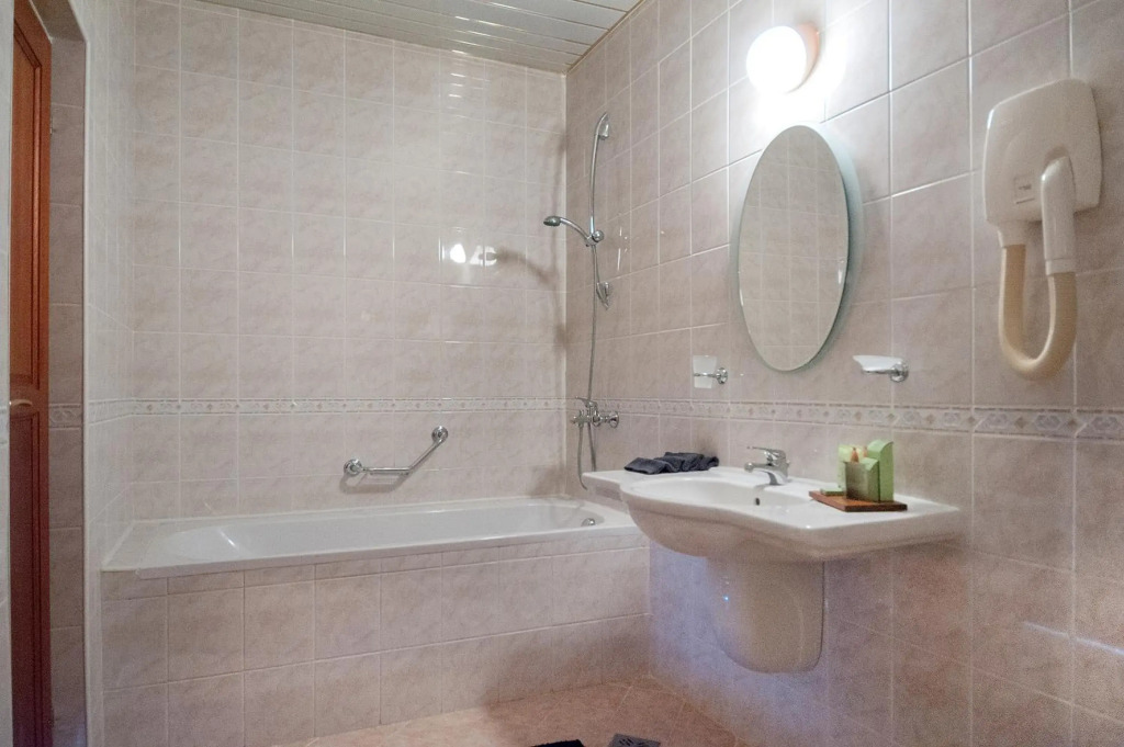 Mercury Hotel- All Inclusive