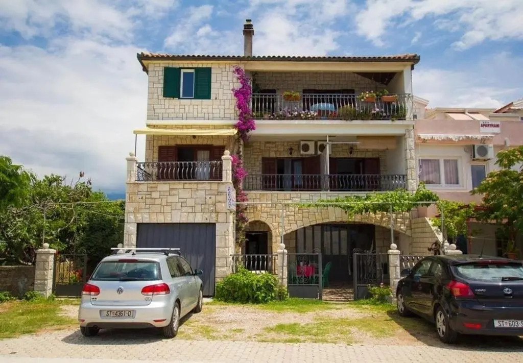 Apartments Juri
