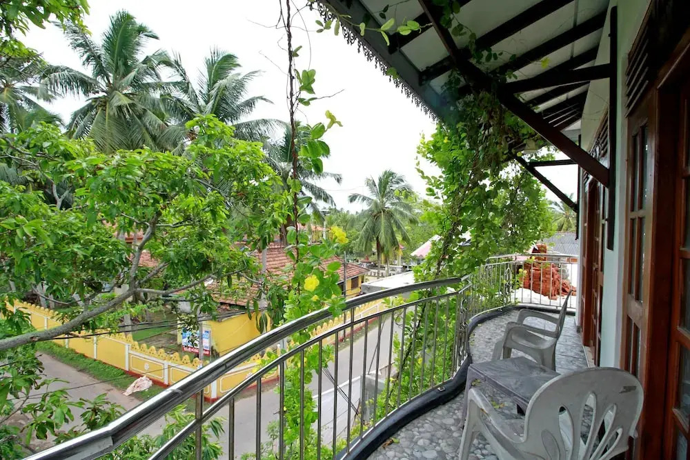 OYO 332 Jj Villa