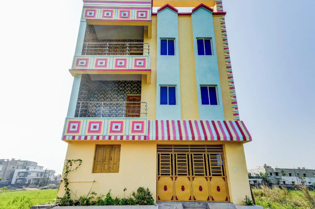 Hotel Aradhya by OYO Rooms