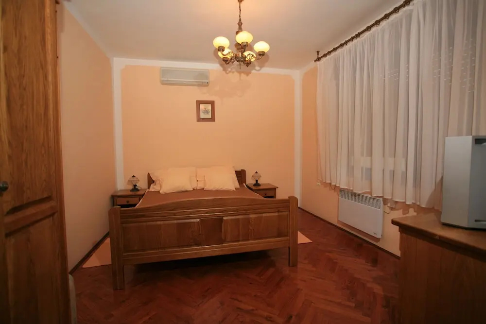 Apartments Vrata Baranje