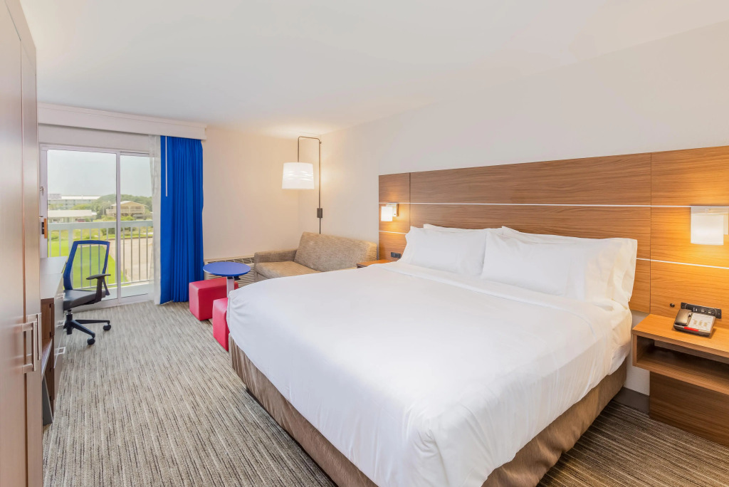 Holiday Inn Express Orange Beach - On The Beach by IHG