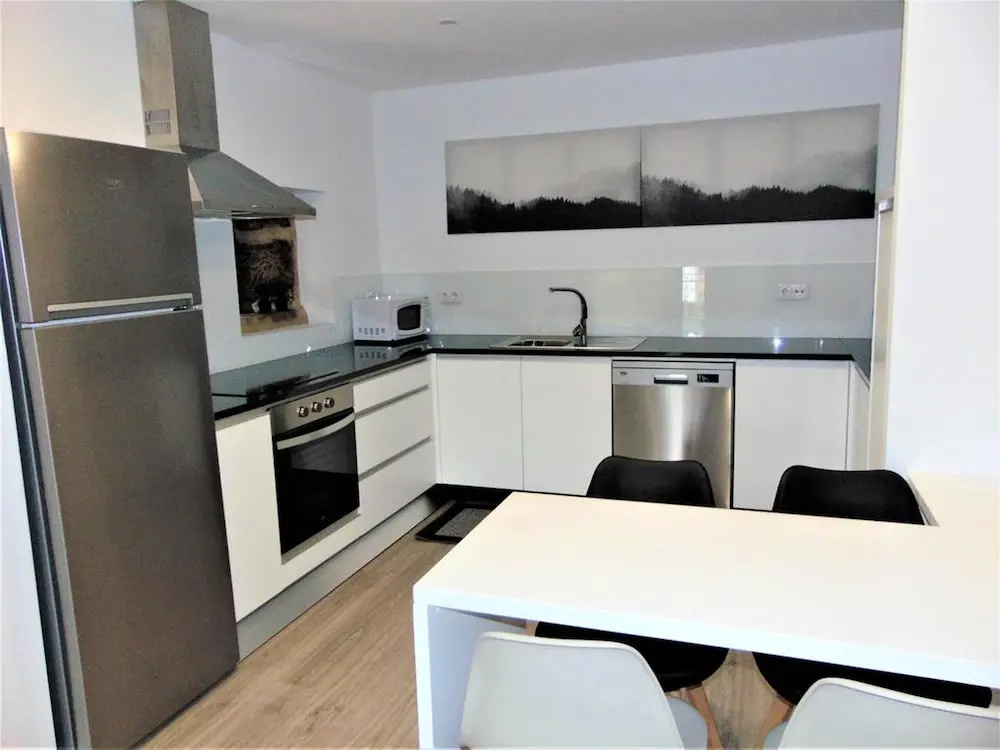 House With 3 Bedrooms in Salzedas, With Wonderful Mountain View and Furnished Garden Near the Beach