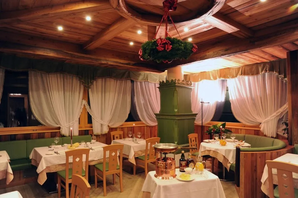 Hotel Alpine Mugon