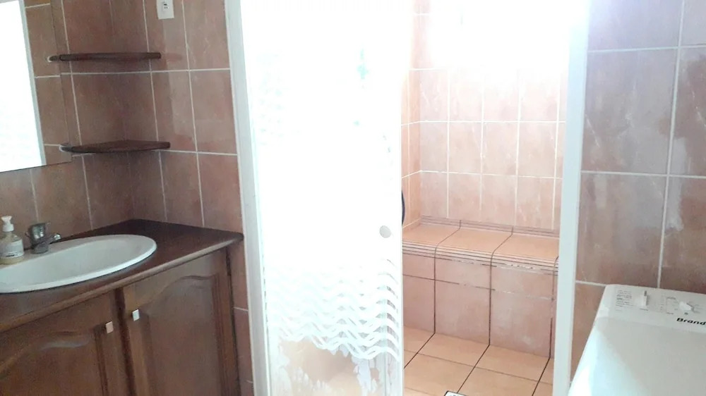 Property With 3 Bedrooms in Saint-joseph, With Wonderful sea View, Enc