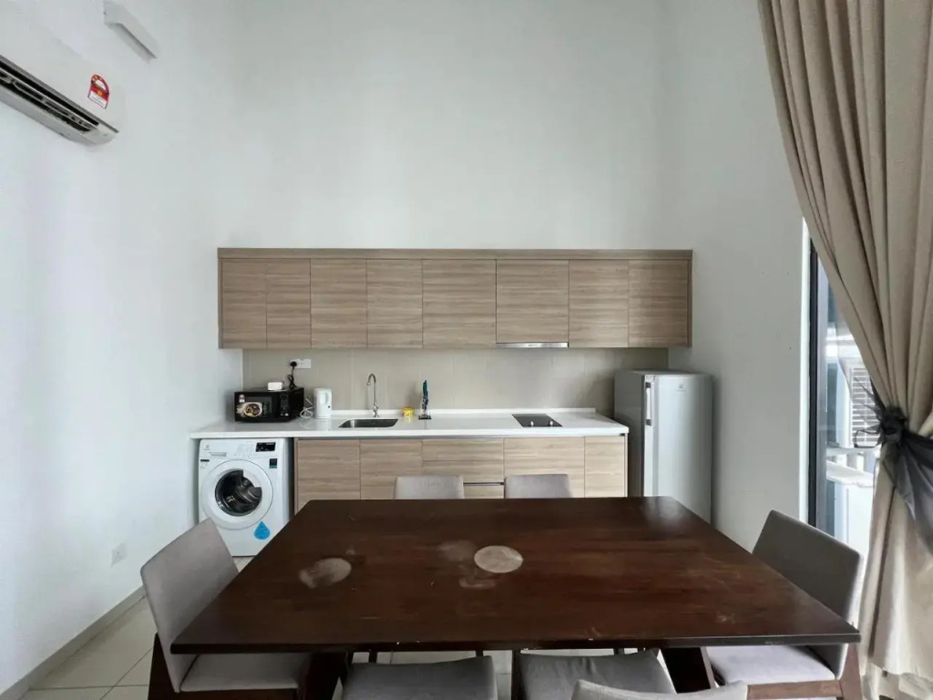 I-City I-Suite 2 Room Free Wifi BASRI PROPERTI
