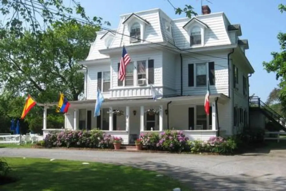 The Grassmere Inn