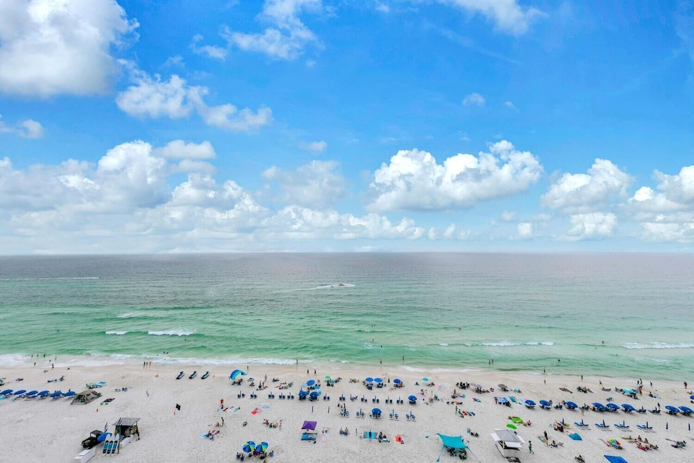Majestic Beach Towers 2-1104