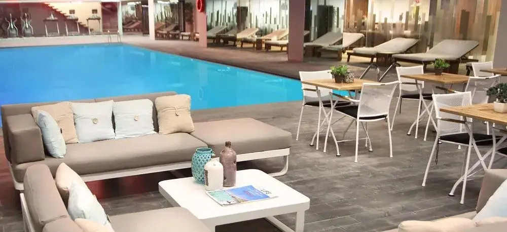 A Suites Airport